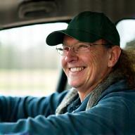 Volunteer providing multilingual highway assistance